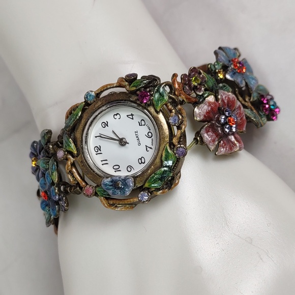 Felicia Vintage-look Crystal Embellished Metal Flowers Stretch Bracelet Watch - Picture 1 of 10